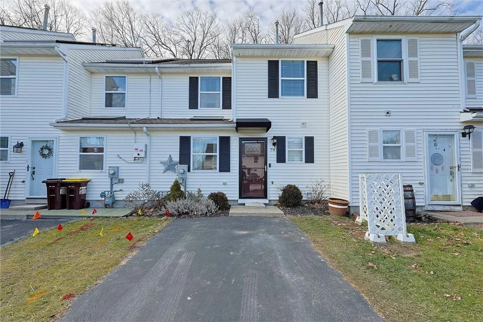 Unit for sale at 79 Red Maple Road, Saugerties, NY 12477