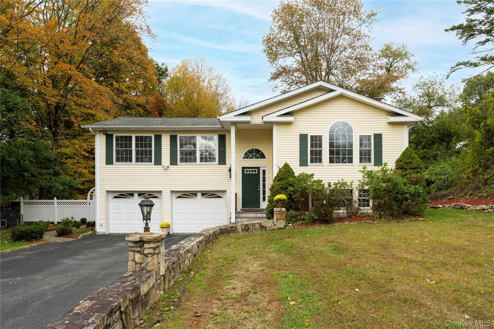 Unit for sale at 11 Prince Road, Carmel, NY 10541