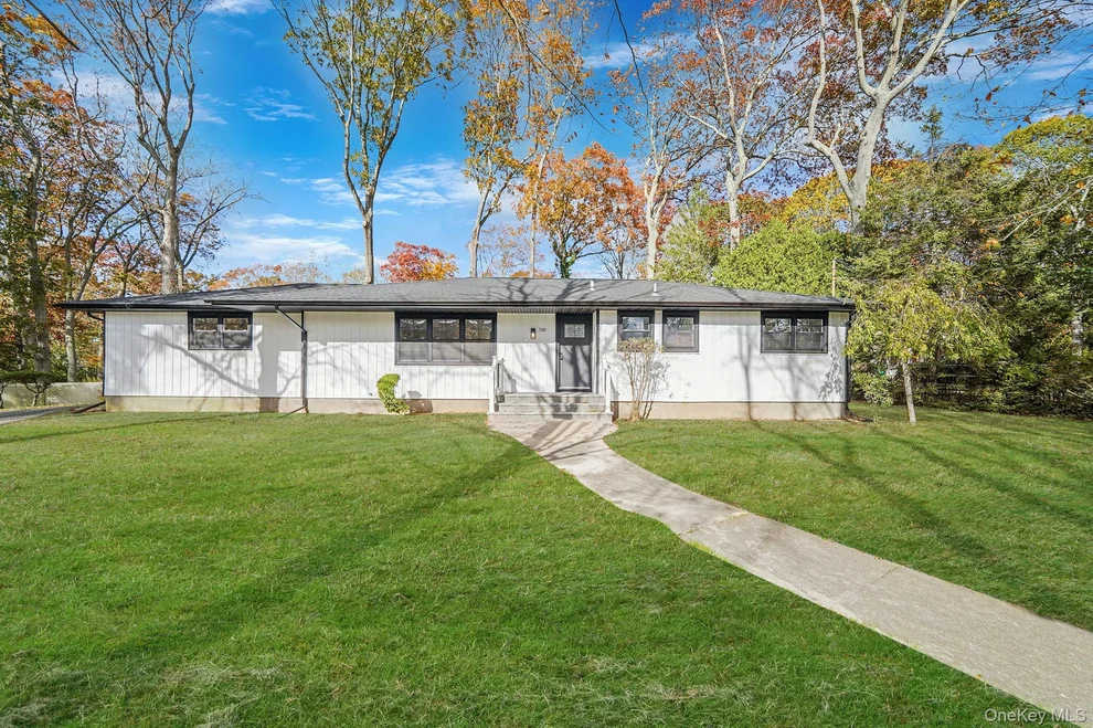 Unit for sale at 780 Westview Drive, Southold, NY 11952