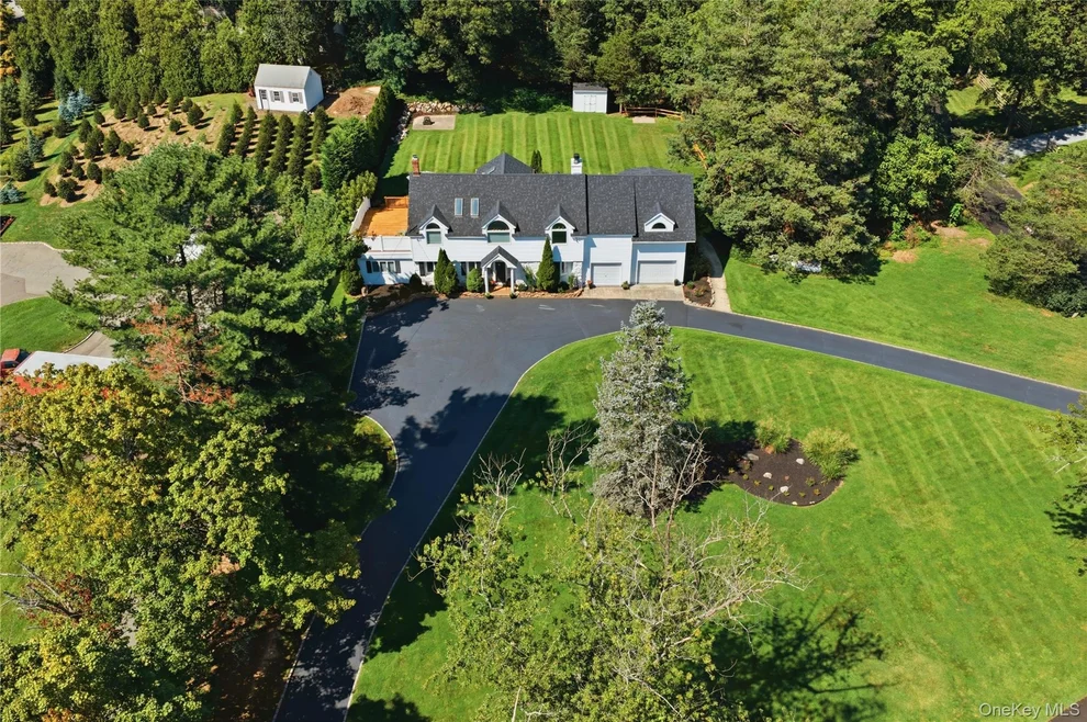 Unit for sale at 36 Arbutus Road, Huntington, NY 11740