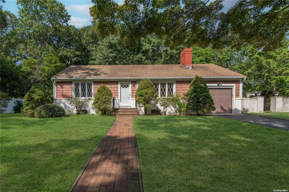 Unit for sale at 28 Marion Street, Smithtown, NY 11767