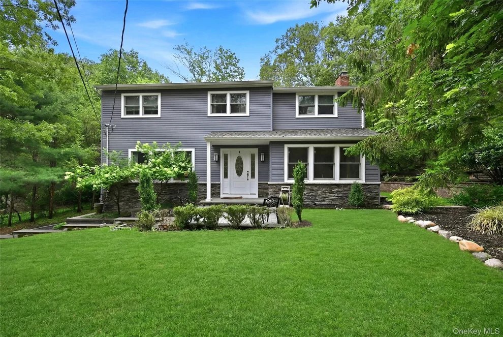 Unit for sale at 135 Oakwood Road, Brookhaven, NY 11777