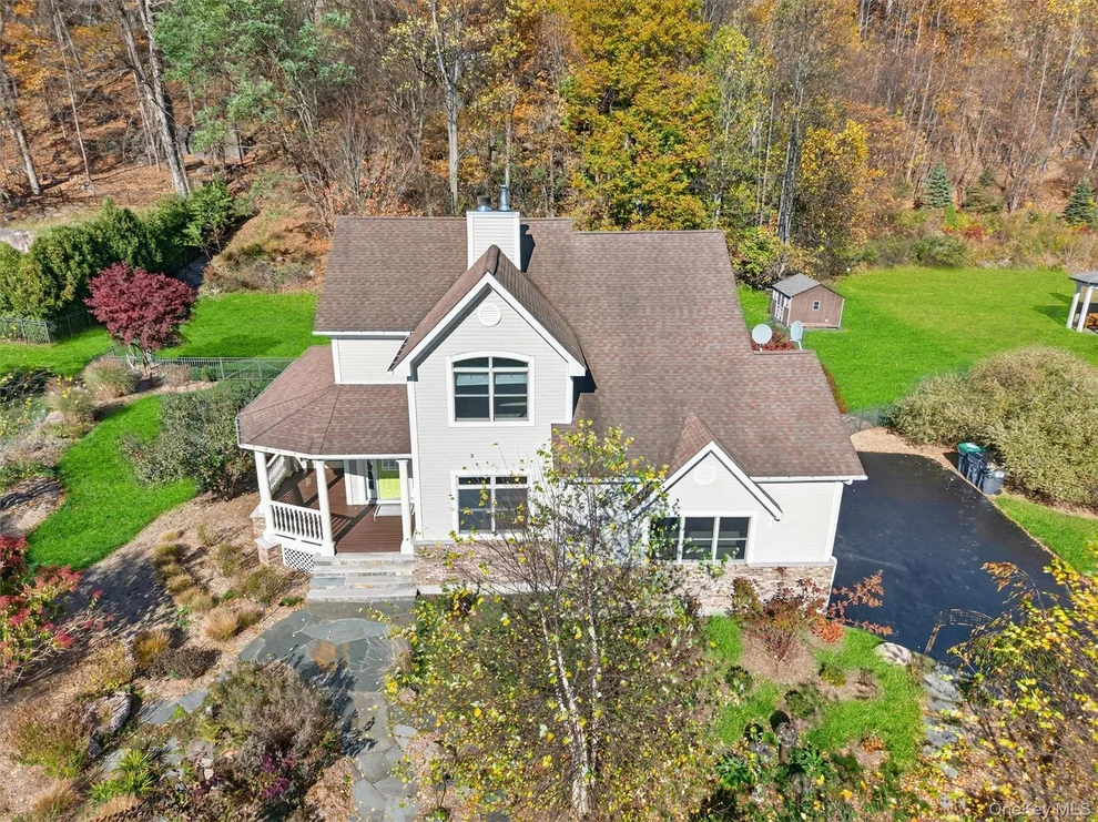 Unit for sale at 28 Sutherland Drive, Woodbury, NY 10930