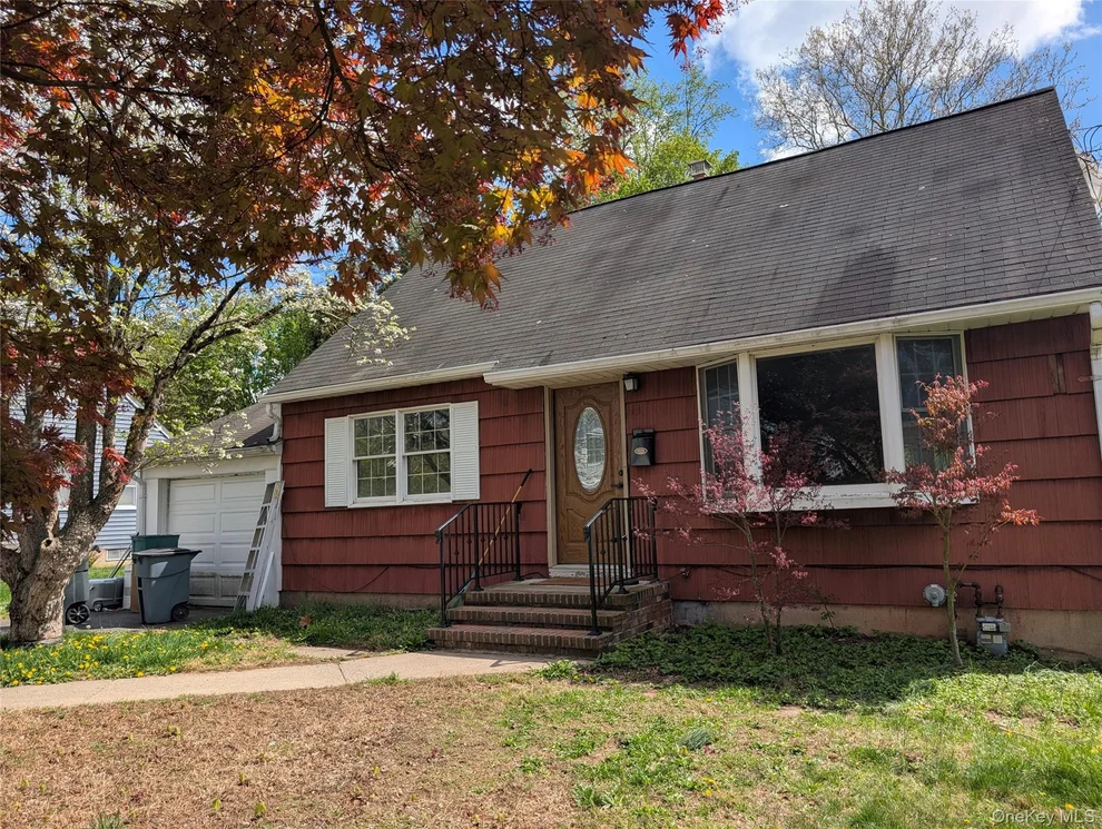 Unit for sale at 13 Venter Lane, Orangetown, NY 10954