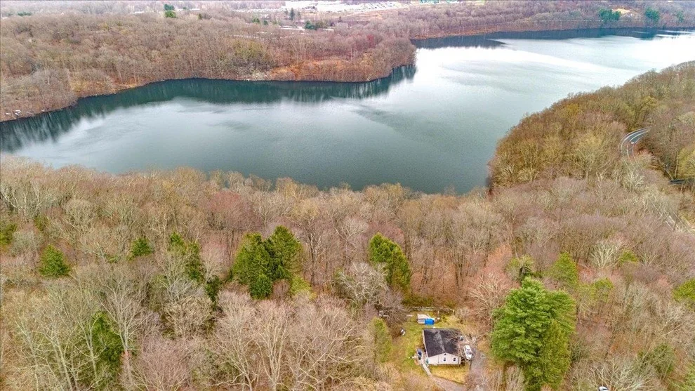 Unit for sale at 350 W Shore Drive, Carmel, NY 10512