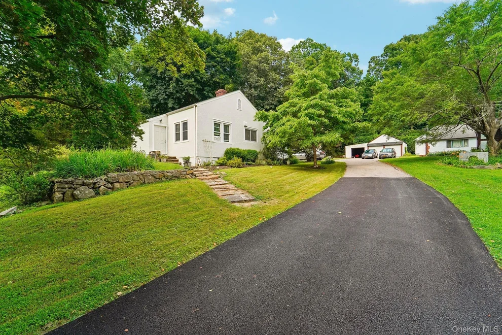 Unit for sale at 77 Baron De Hirsch Road, Cortlandt, NY 10517