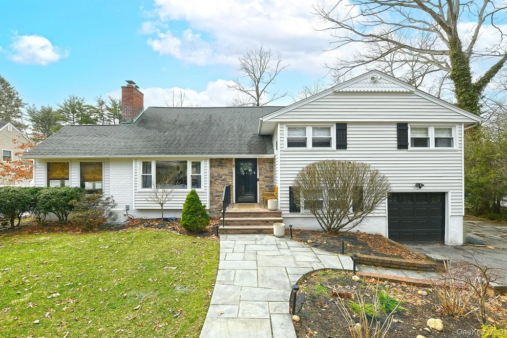 Unit for sale at 8 Sherwood Drive, Huntington, NY 11743