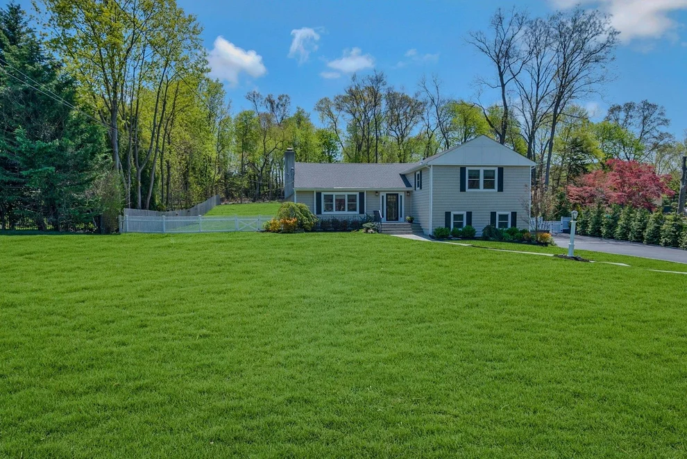 Unit for sale at 12 Melody Lane, Huntington, NY 11743