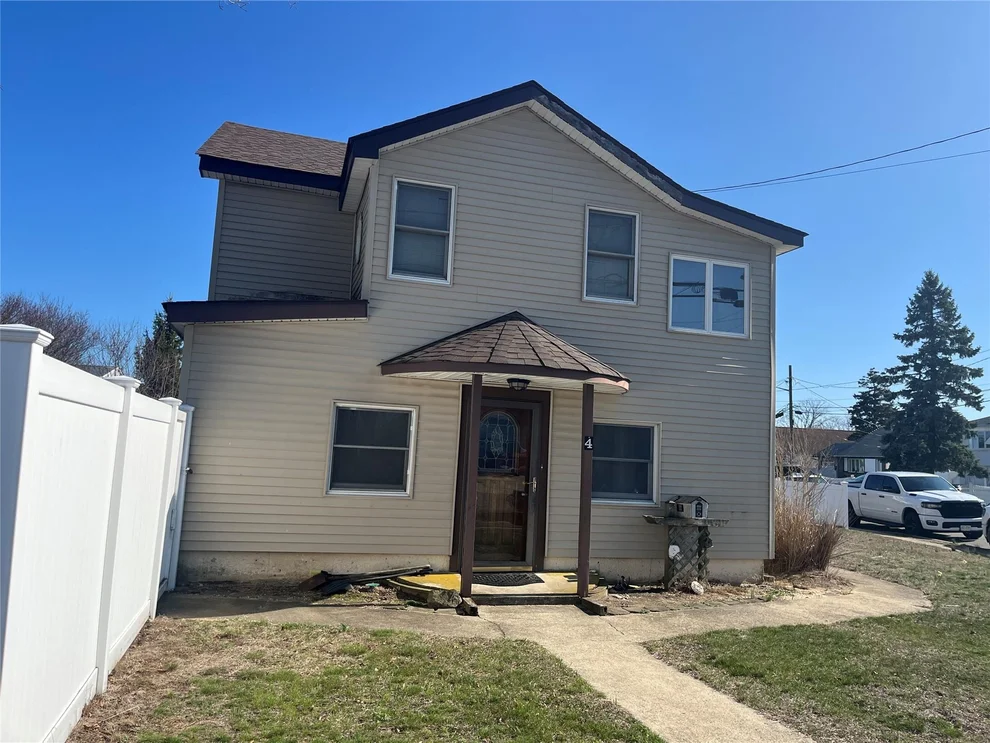 Unit for sale at 4 W Lido, Babylon, NY 11757