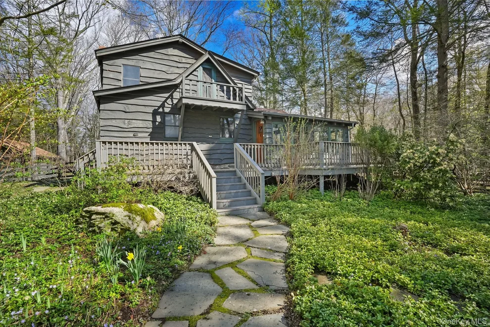 Unit for sale at 29 Barrett Circle Court, Kent, NY 10512