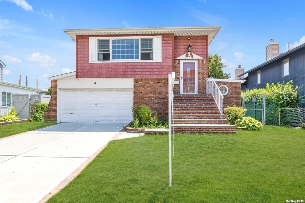 Unit for sale at 274 W Beech Street, Hempstead, NY 11561