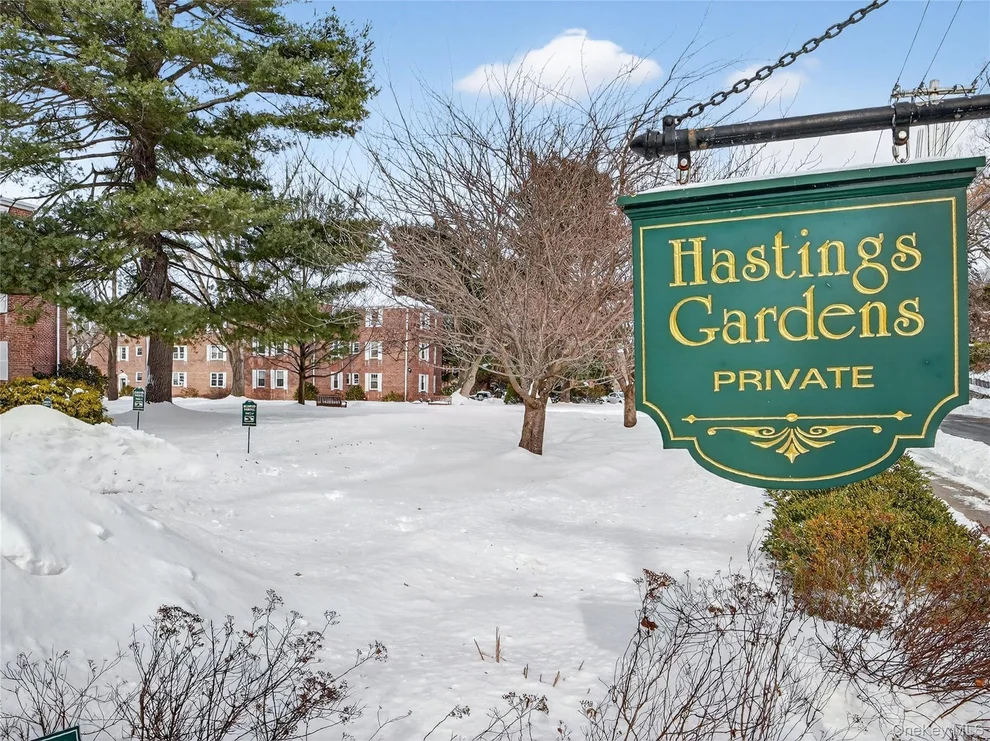 Unit for sale at 751 N Broadway, Greenburgh, NY 10706