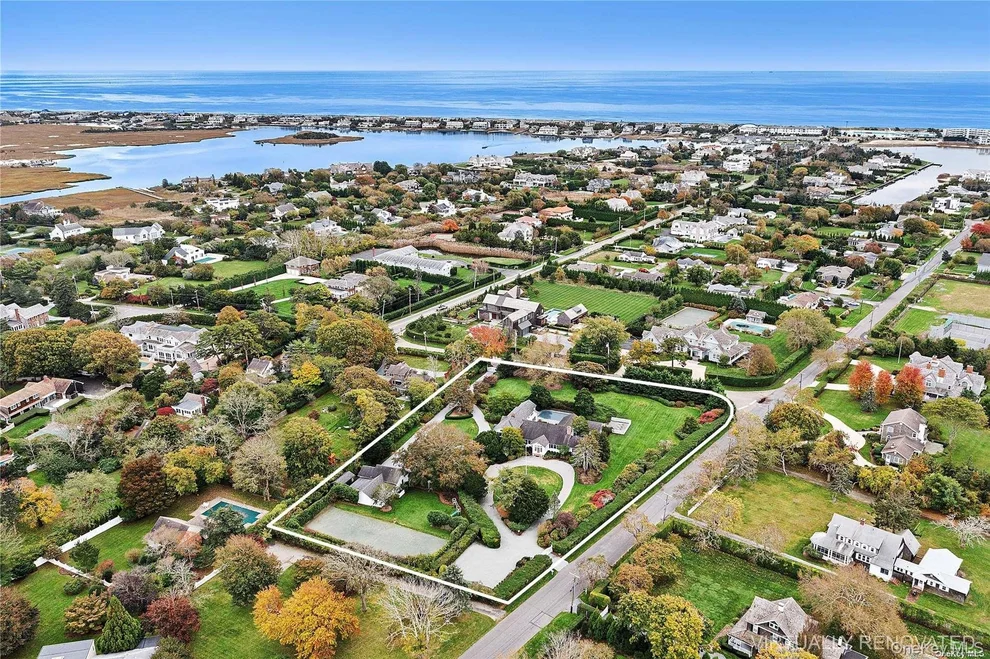 Unit for sale at 22 Bayfield Lane, Southampton, NY 11978