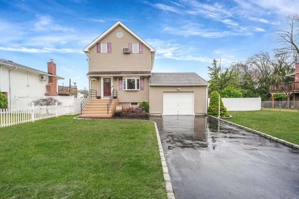 Unit for sale at 361 Kansas Street, Babylon, NY 11757