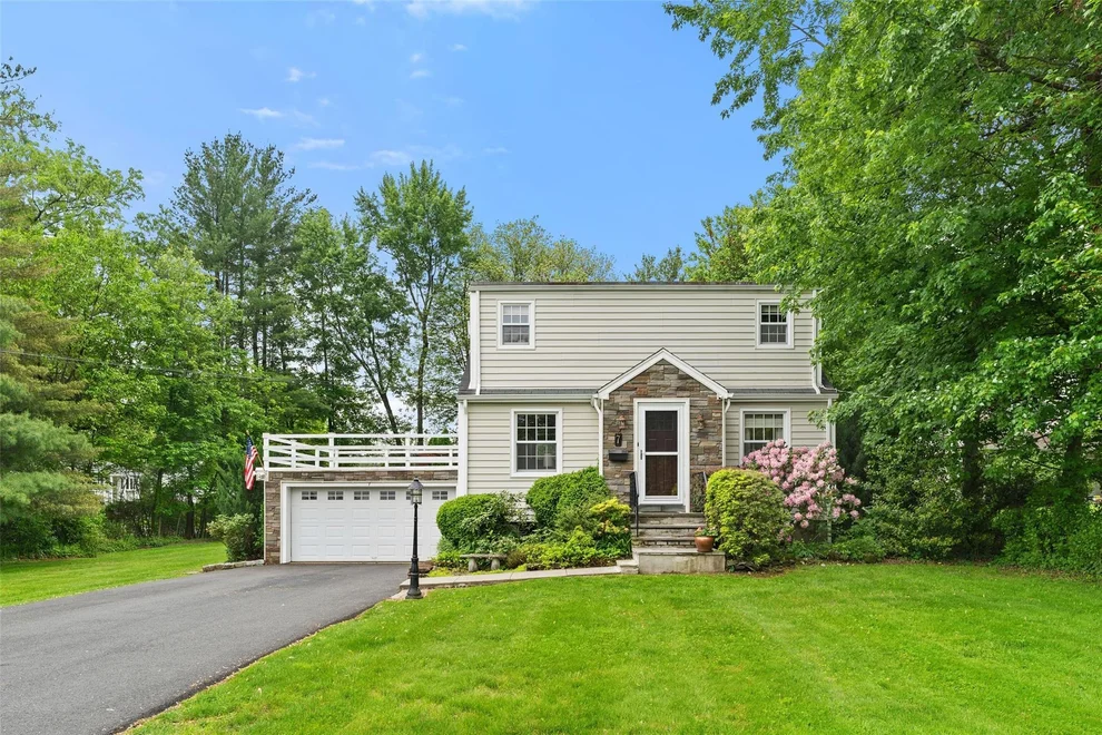 Unit for sale at 7 Beechwood Road, Orangetown, NY 10913
