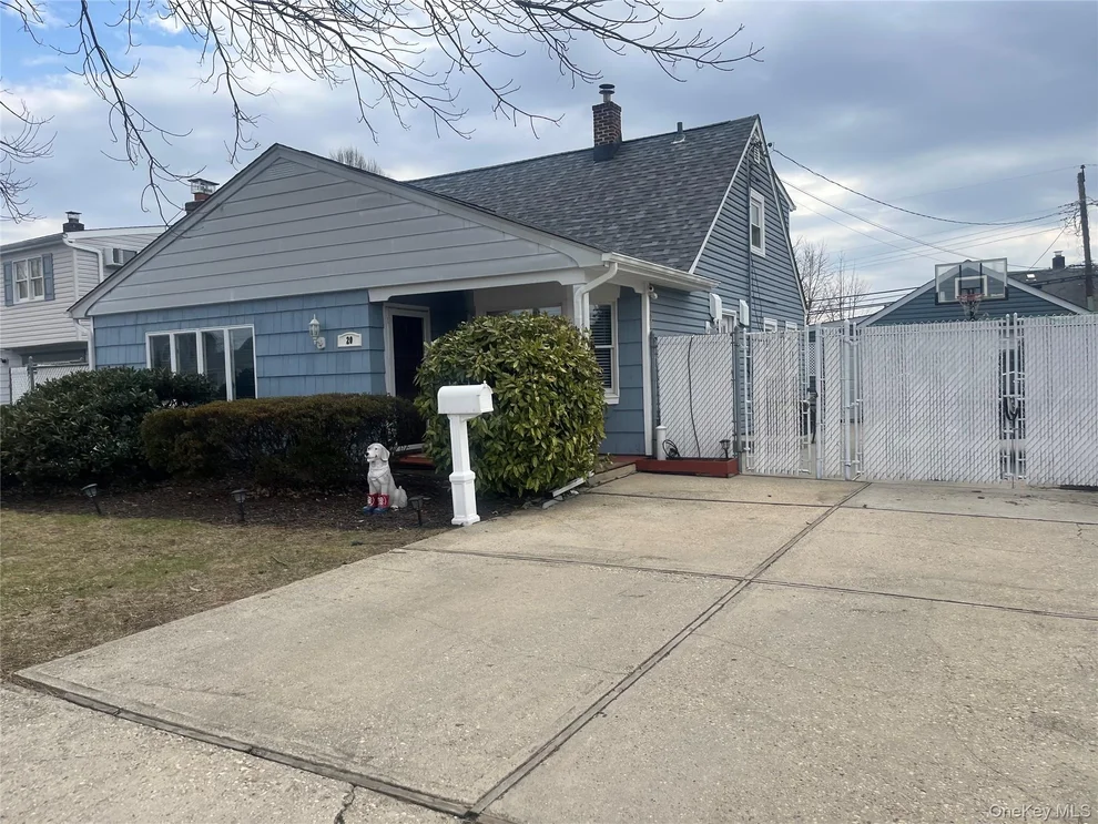 Unit for sale at 20 Peacock Lane, Hempstead, NY 11756