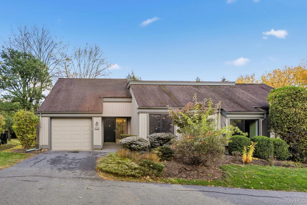 Unit for sale at 593 Heritage Hills, Somers, NY 10589