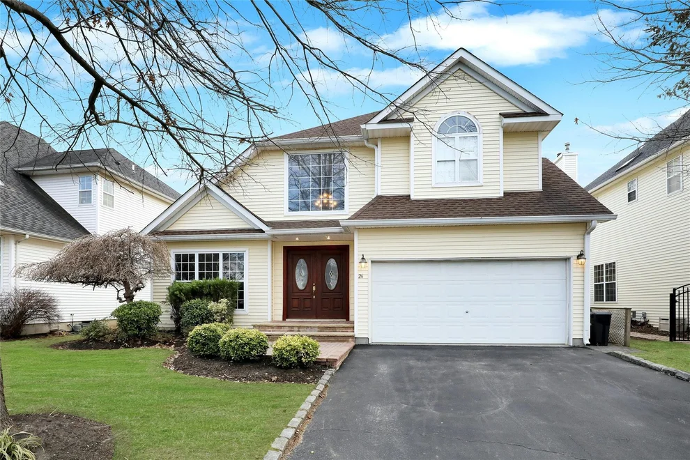 Unit for sale at 26 Honeysuckle Court, Huntington, NY 11747