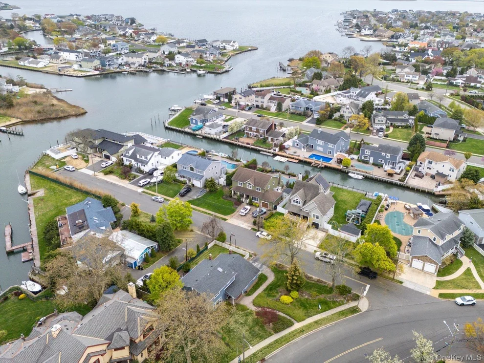 Unit for sale at 142 E Shore Drive, Oyster Bay, NY 11758