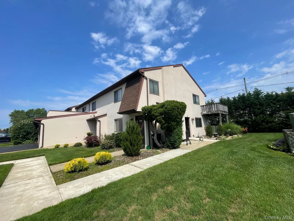 Unit for sale at 1 Anchorage Way, Hempstead, NY 11520