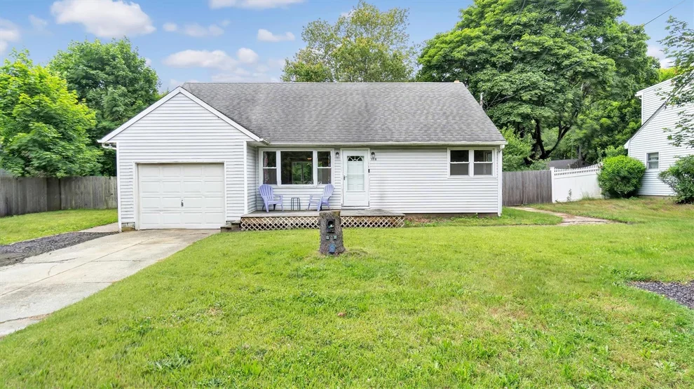 Unit for sale at 118 Hedges Avenue, Brookhaven, NY 11772