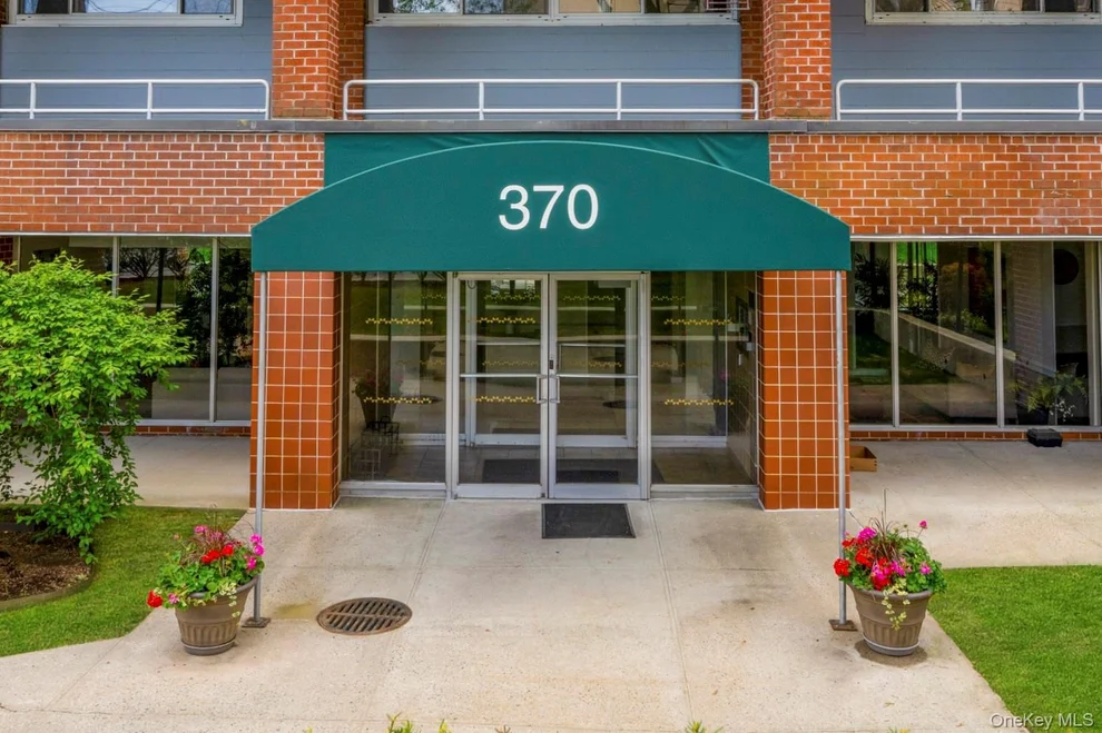 Unit for sale at 370 Westchester Avenue, Rye Town, NY 10573