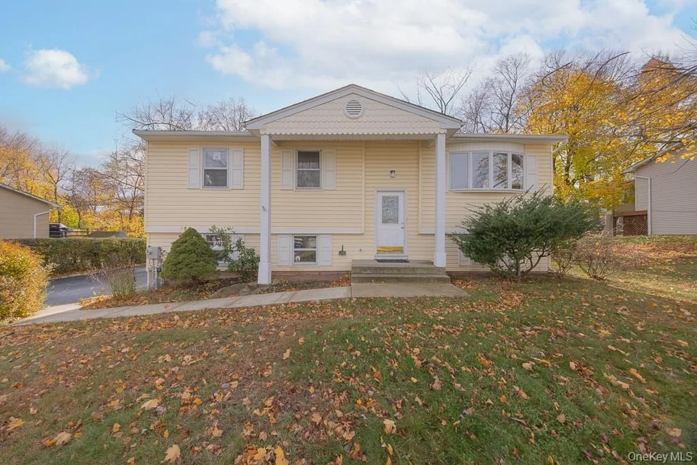 Unit for sale at 7 Southpark Drive, Haverstraw, NY 10923