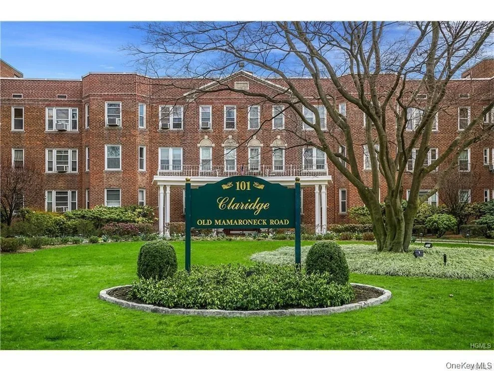 Unit for sale at 101 Old Mamaroneck Road, White Plains, NY 10605