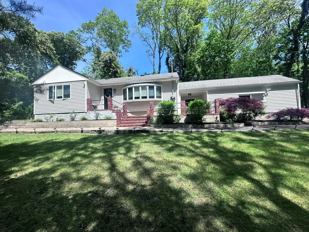 Unit for sale at 268 Gloria Boulevard, Smithtown, NY 11788