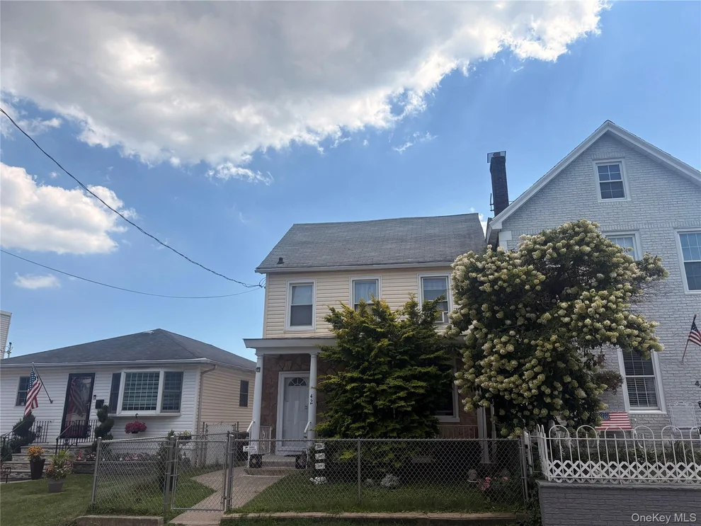 Unit for sale at 42 Saint Marys Avenue, New York, NY 10305