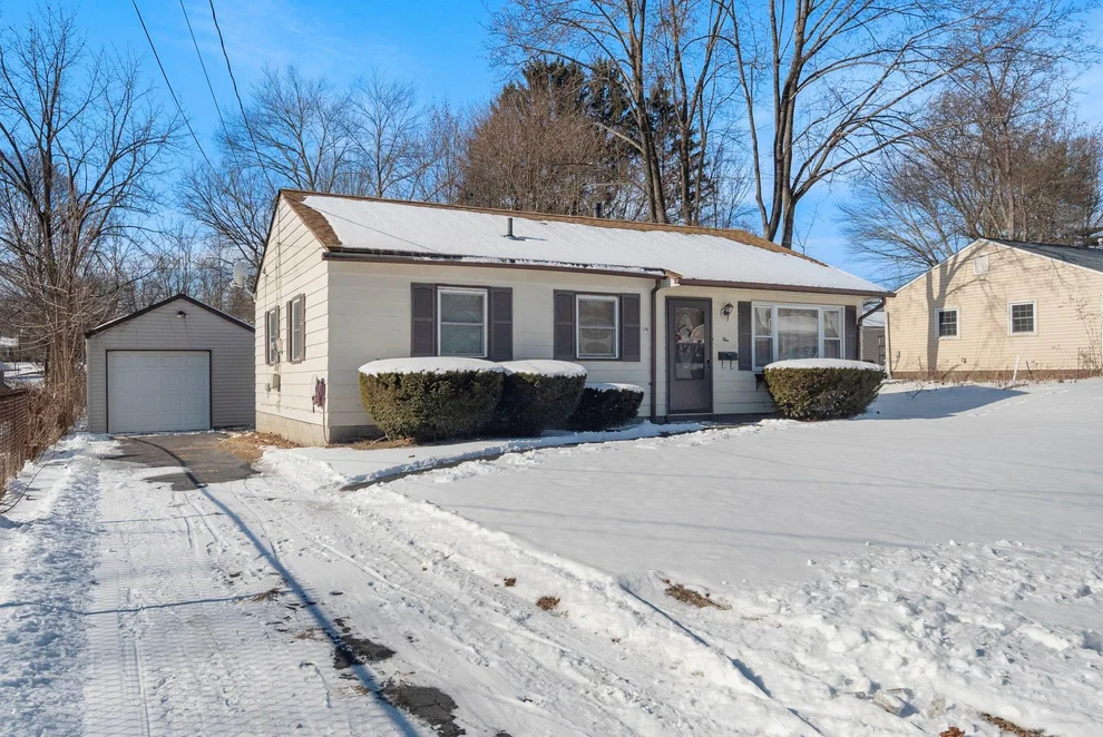 Unit for sale at 5 Peter Cooper Drive, Poughkeepsie (Town), NY 12601