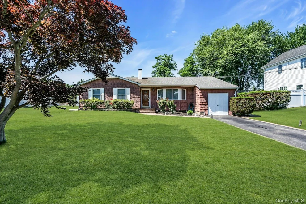 Unit for sale at 15 Duel Drive, Islip, NY 11741