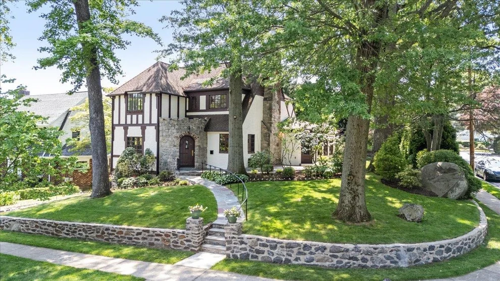 Unit for sale at 60 Echo Lane, Mamaroneck, NY 10538