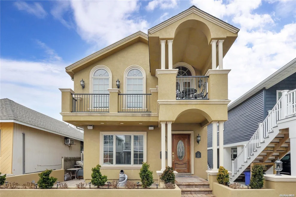 Unit for sale at 91 Oregon Street, Hempstead, NY 11561