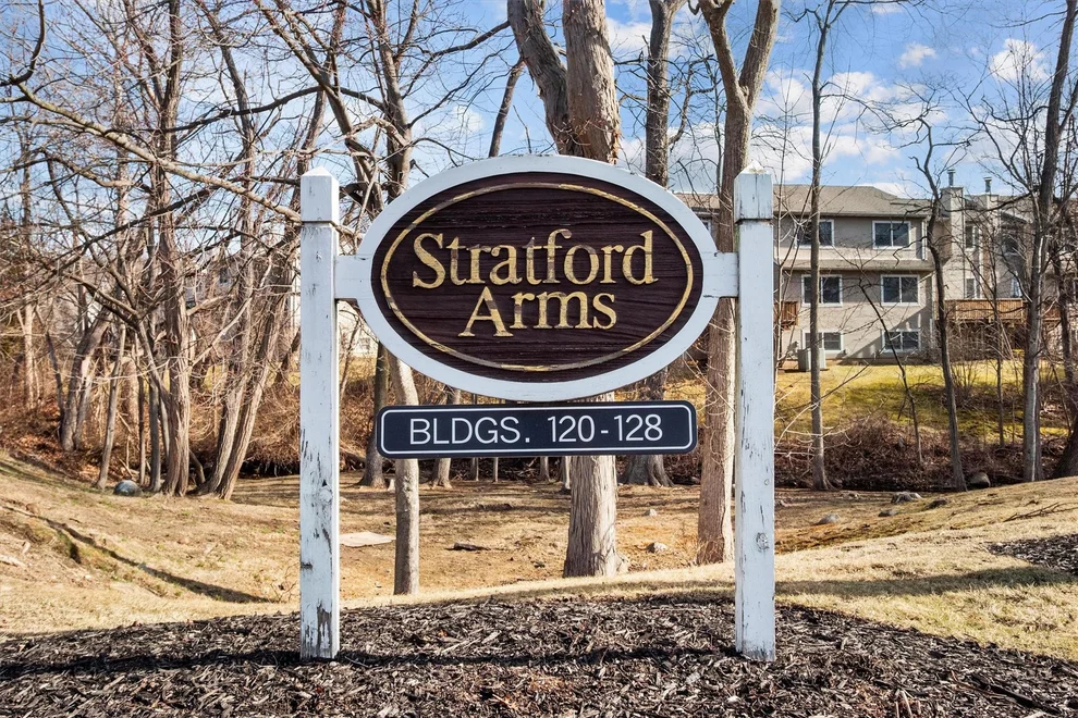 Unit for sale at 122 N Route 303, Clarkstown, NY 10920