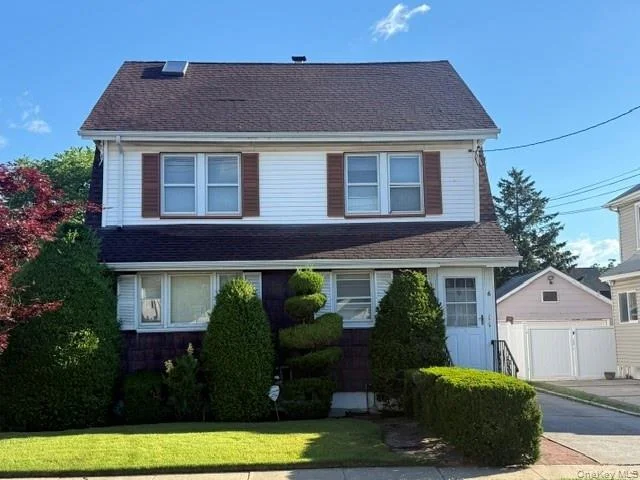 Unit for sale at 6 Wilson Street, Hempstead, NY 11518