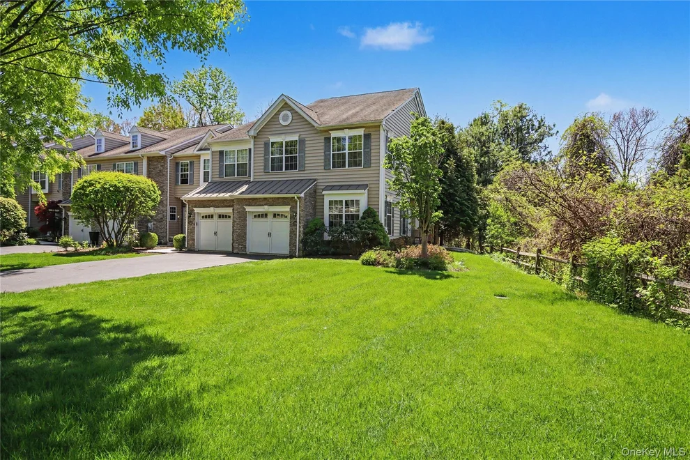 Unit for sale at 760 Huntington Drive, Fishkill, NY 12524