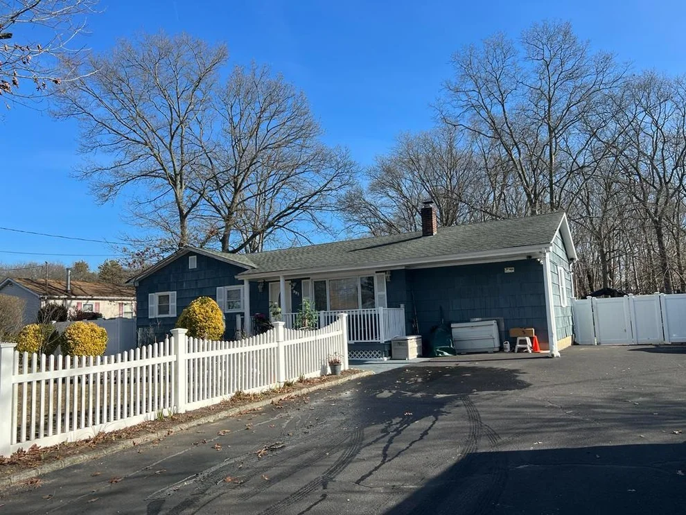 Unit for sale at 991 N Ocean Avenue, Brookhaven, NY 11763