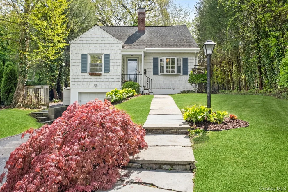 Unit for sale at 304 Boulevard, Scarsdale, NY 10583