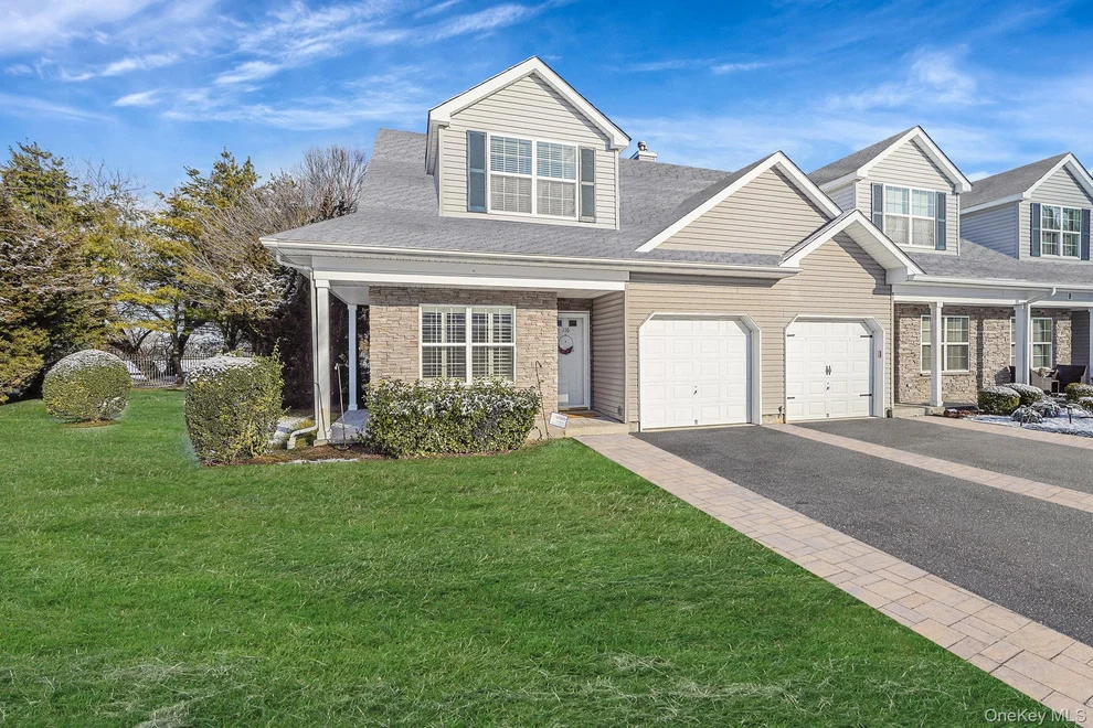 Unit for sale at 116 Maya Circle, Islip, NY 11722