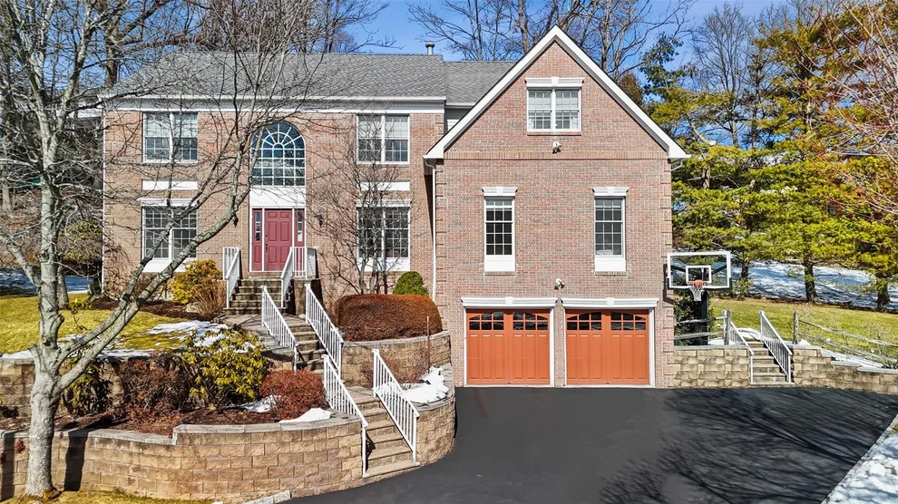 Unit for sale at 9 Faith Lane, Greenburgh, NY 10502