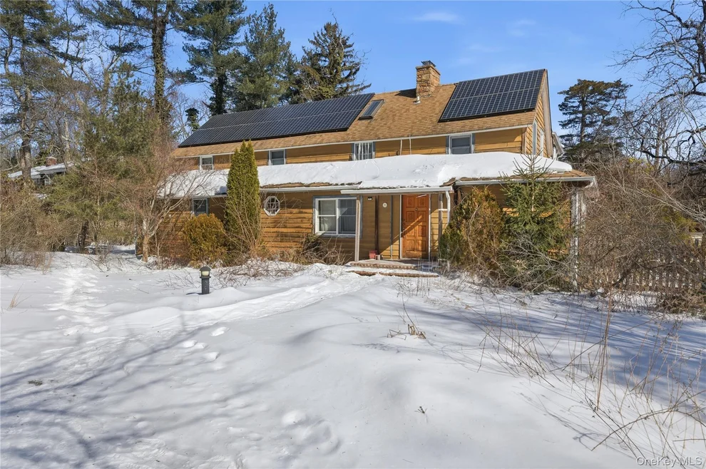 Unit for sale at 115 Warner Road, Huntington, NY 11743