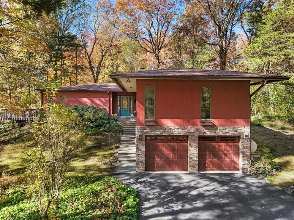 Unit for sale at 7 Four Fields Court, Wappinger, NY 12590