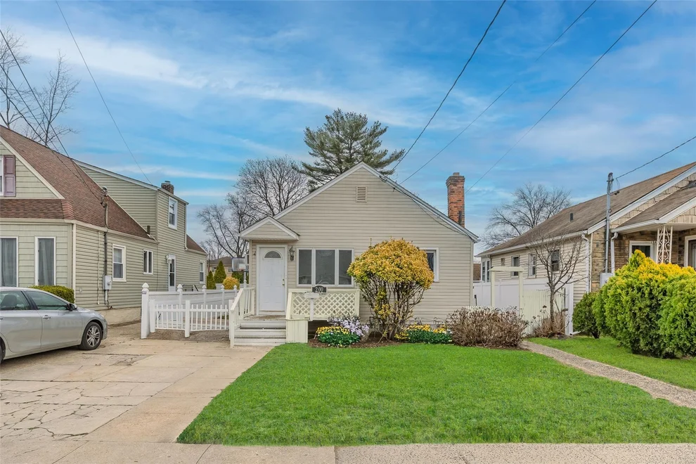 Unit for sale at 200 Landau Avenue, Hempstead, NY 11003