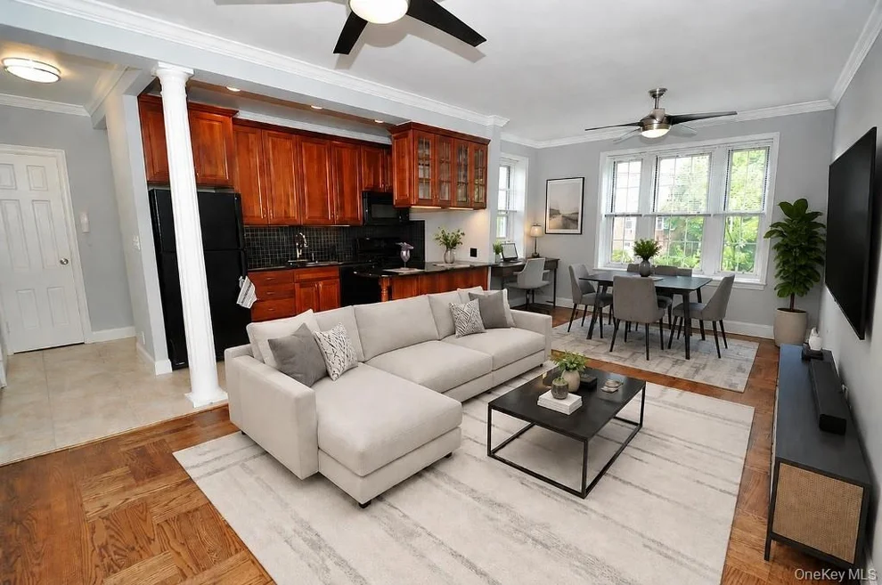 Unit for sale at 6 Midland Gardens, Eastchester, NY 10708