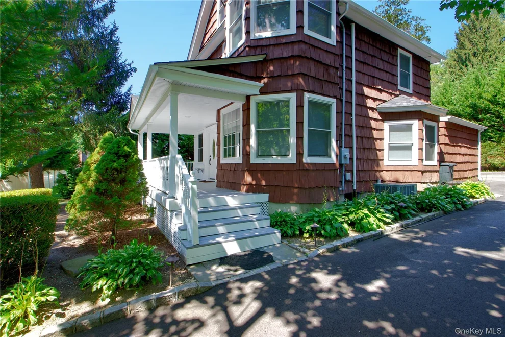Unit for sale at 193 Woodbury Road, Oyster Bay, NY 11797