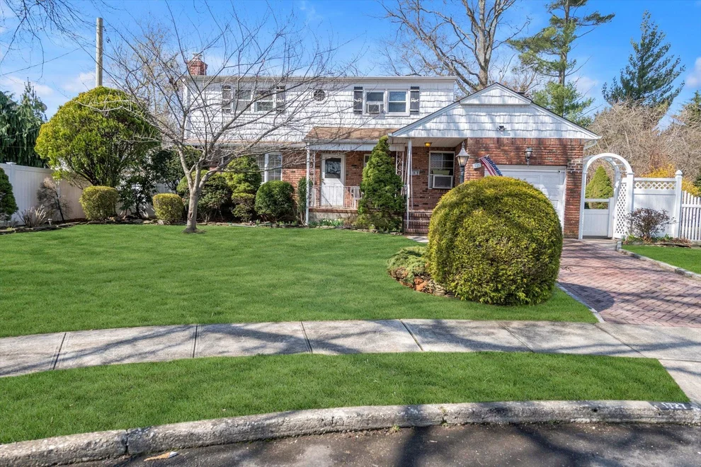 Unit for sale at 1727 Meadow Court, Hempstead, NY 11554