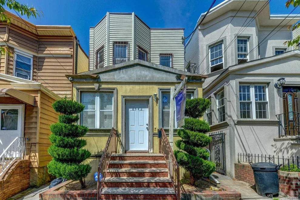 Unit for sale at 85-42 76th St, New York, NY 11421