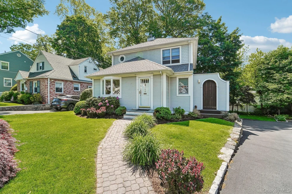 Unit for sale at 148 Seacord Road, New Rochelle, NY 10804