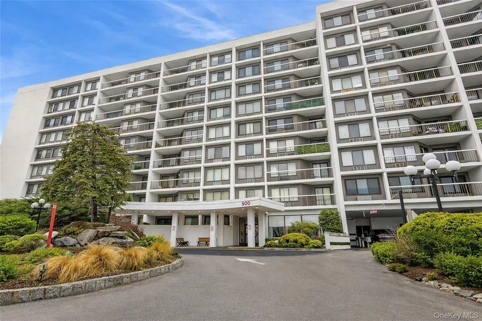 Unit for sale at 500 High Point Drive, Greenburgh, NY 10530